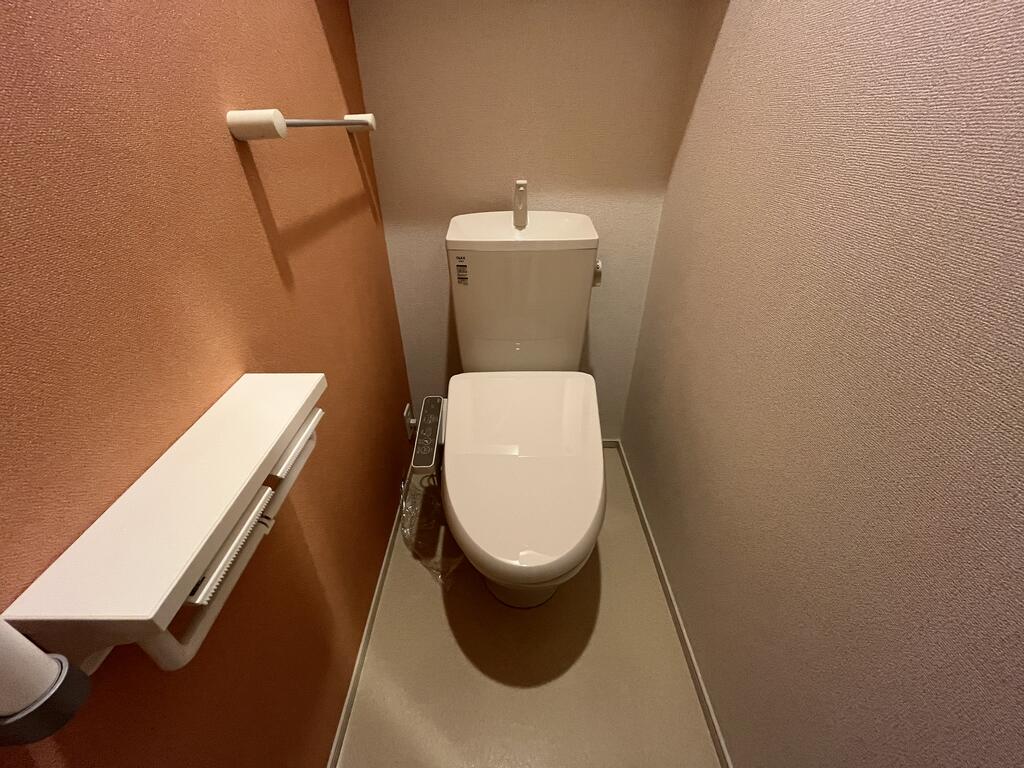 ウェルデンス仙台小田原Bのトイレ写真