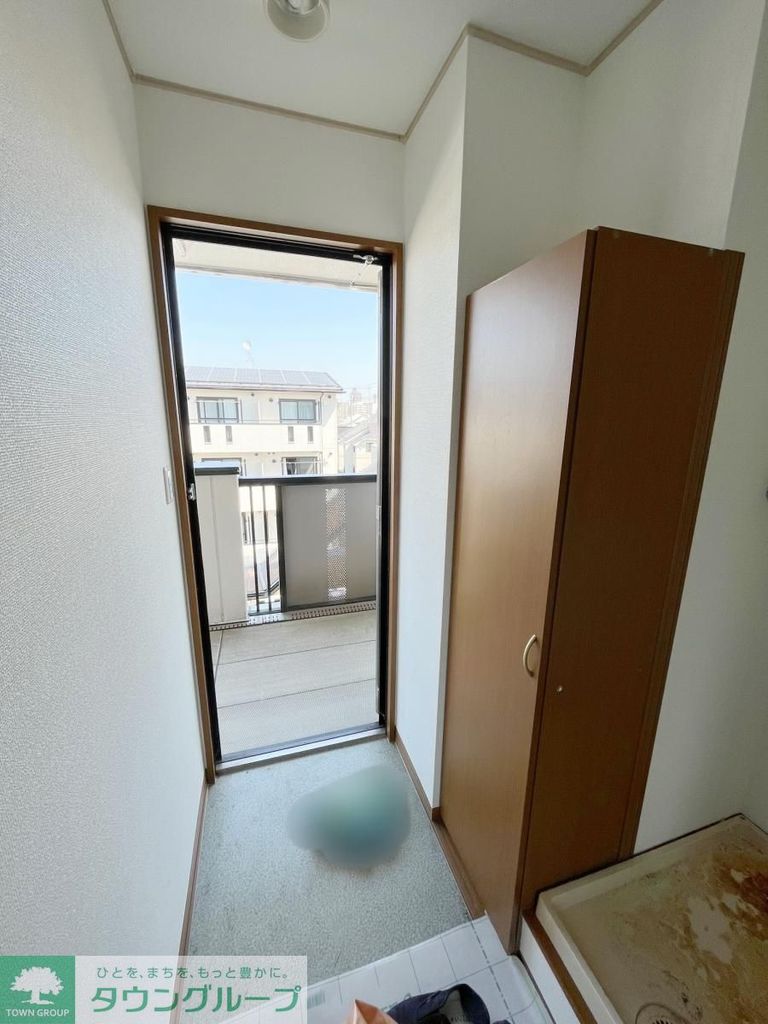 アムール大倉山 B棟の玄関写真