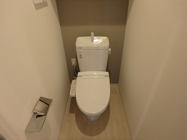 都営三田線 志村坂上駅 徒歩5分 12階建 築8年のトイレ写真