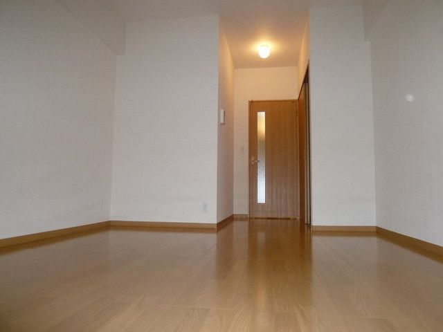 居室・リビング　☆広々8.5帖☆