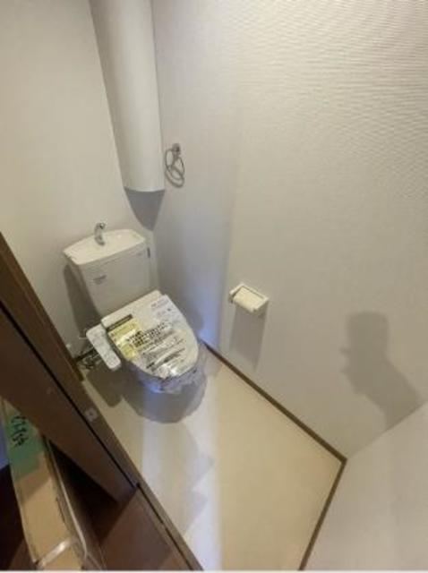 トイレ　別号室の写真です
