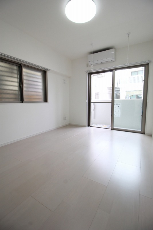 1K Apartment in Naha, Okinawa — photo 3 of 3