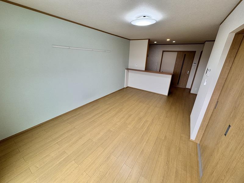 居室・リビング　別のお部屋のお写真です