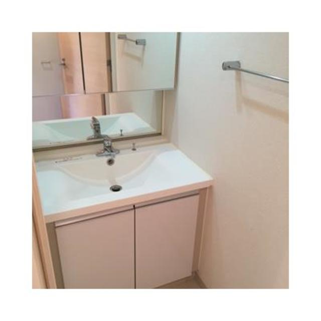 洗面設備　※写真は同タイプ住戸です。