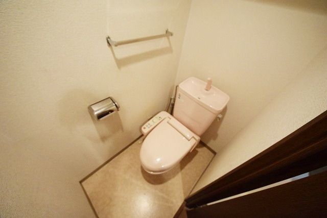 トイレ　別部屋写真
