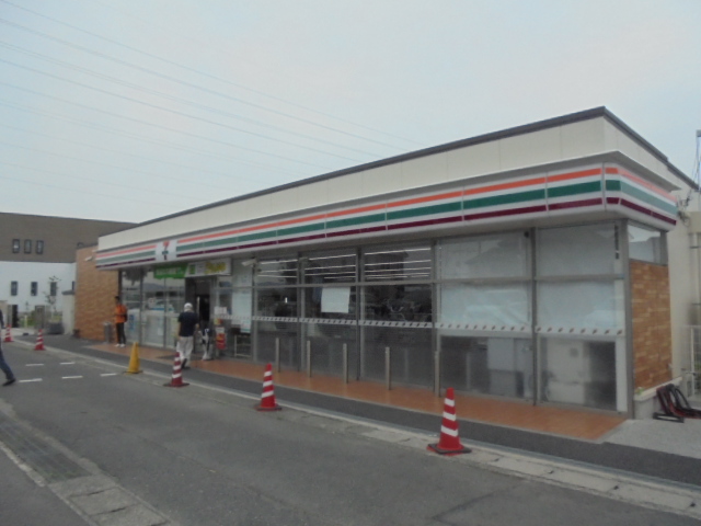 コンビニ　セブンイレブン 野洲栄店（コンビニ）まで200m