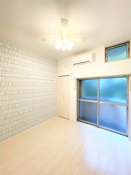 ＪＲ仙山線 北仙台駅 徒歩11分 2階建 築10年の居間写真