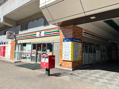 コンビニ　セブンイレブン北海道ST桑園東店（コンビニ）まで409m