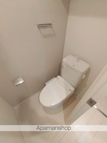 地下鉄谷町線 南森町駅 徒歩8分 15階建 築9年のトイレ写真