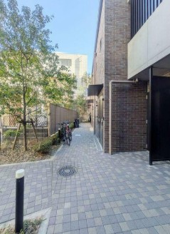 エントランス　エントランス