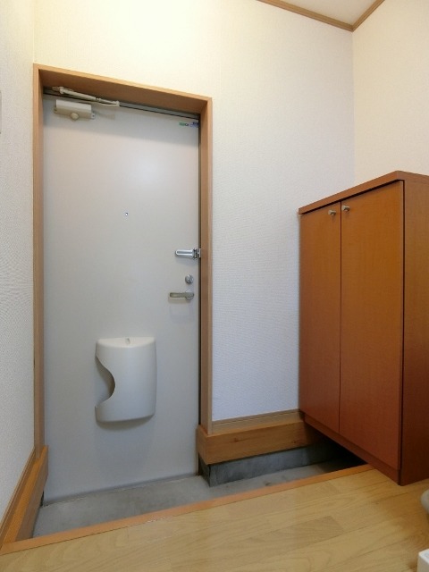 玄関　図面と現状に相違がある場合には現状を優先