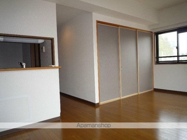 ネオグランデ大倉山の内装写真