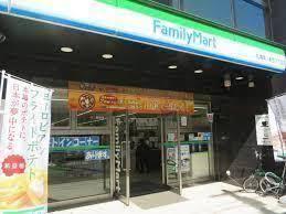 コンビニ　ファミリーマート札幌北1条西20丁目店（コンビニ）まで179m