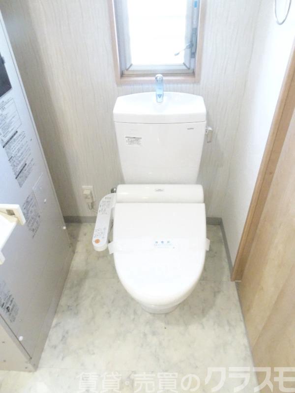 トイレ　ウォシュレット