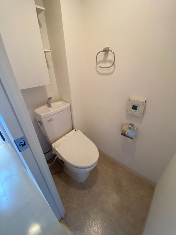 磯子レジデンスのトイレ写真