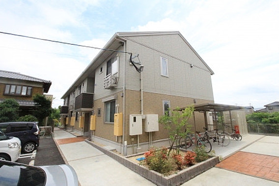 建物外観　落ち着いた雰囲気の外観です