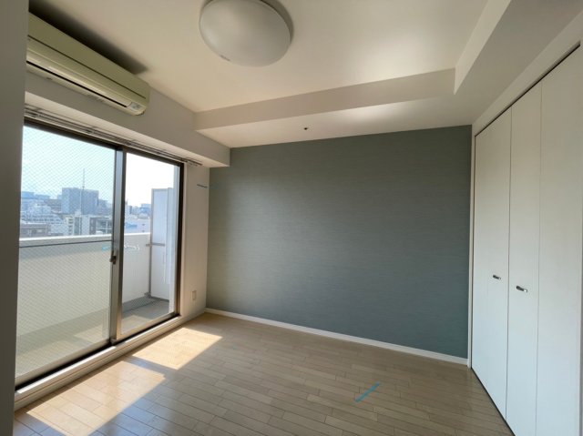 居室・リビング　同物件別部屋