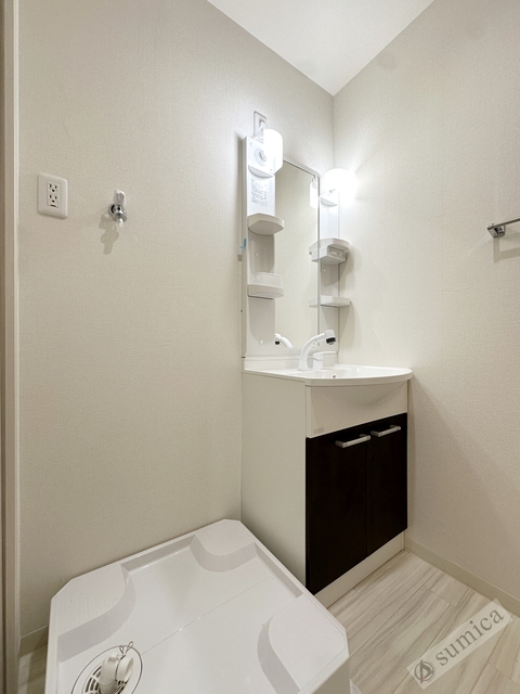 洗面設備　シャンプードレッサー付き・朝シャンもこちらで♪♪