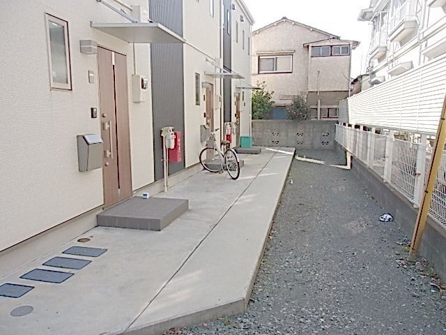 スヴェート武蔵野の玄関写真