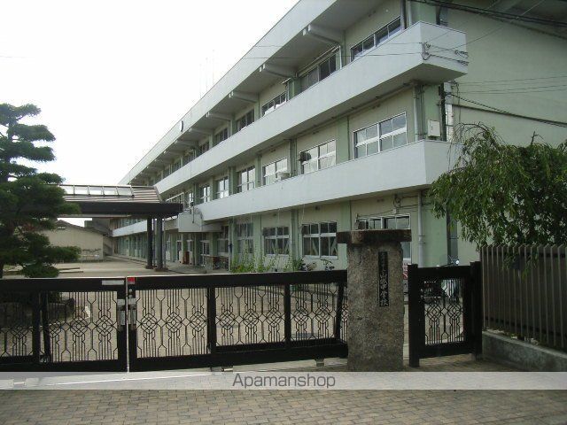 中学校　木津川市立山城中学校（中学校）まで1831m