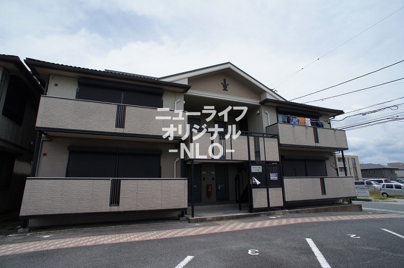 建物外観　建物は耐震耐火に優れたセキスイハイム施工で安心です。