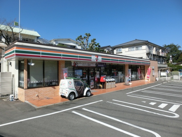 コンビニ　セブンイレブン長崎滑石６丁目店（コンビニ）まで385m