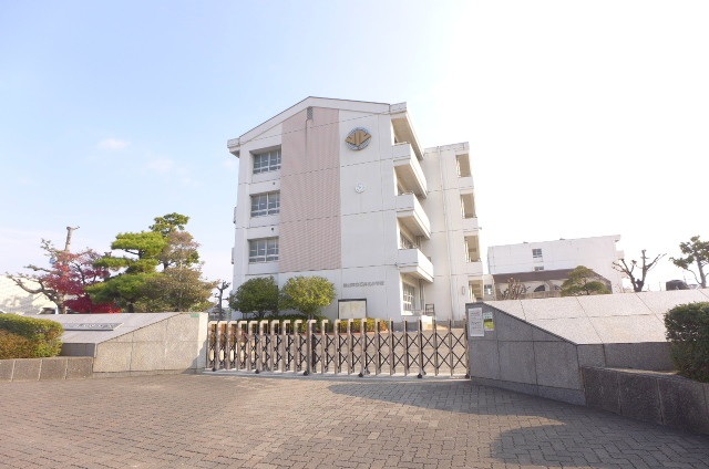 小学校　石井北小学校（小学校）まで640m