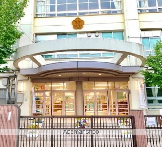 小学校　水神小学校（小学校）まで714m