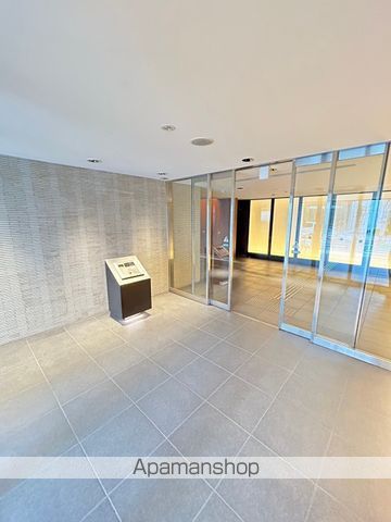 都営大江戸線 新御徒町駅 徒歩3分 16階建 築19年の外観写真