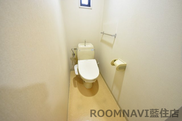 ＪＲ高徳線 板野駅 徒歩41分 2階建 築32年のトイレ写真