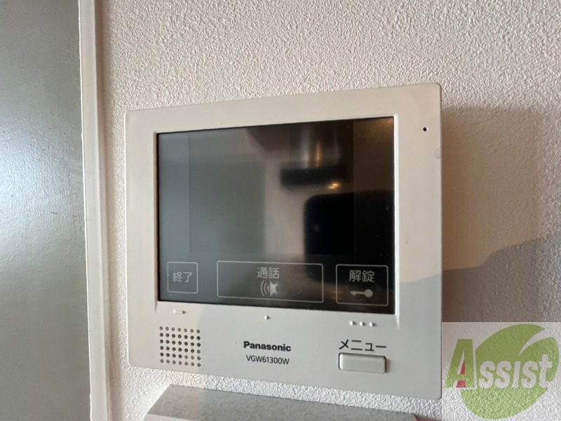 セキュリティ　ＴＶモニター付インターホンです。来客者の顔が見えるので安心！