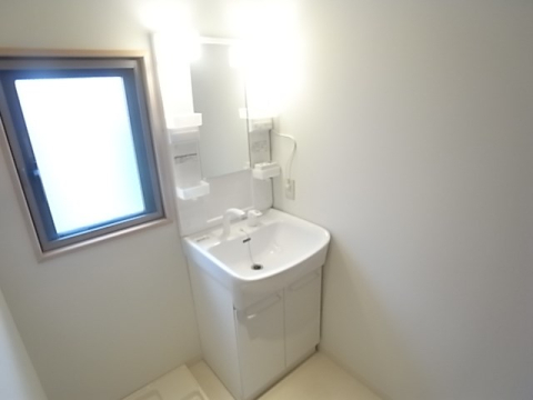 西宮北口ビルくすの木の内装写真
