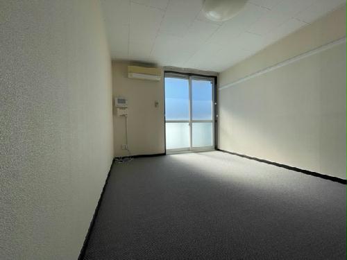 レオネクストパークハイツ Bの居間写真