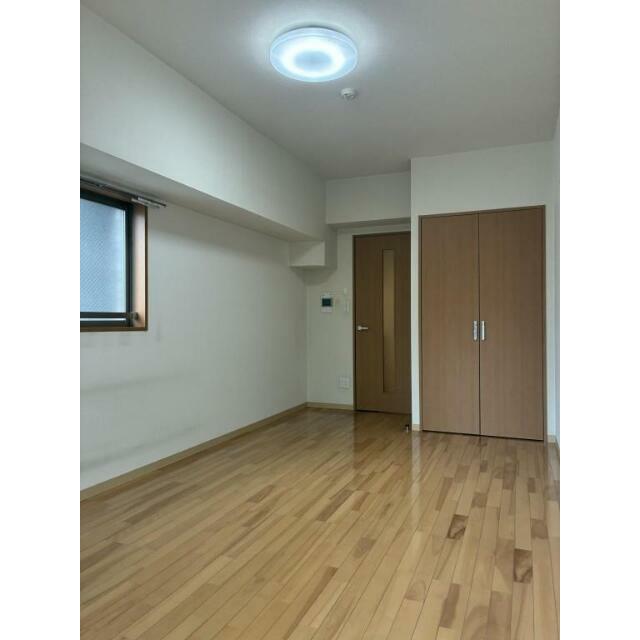 都営三田線 板橋区役所前駅 徒歩6分 8階建 築19年の居間写真