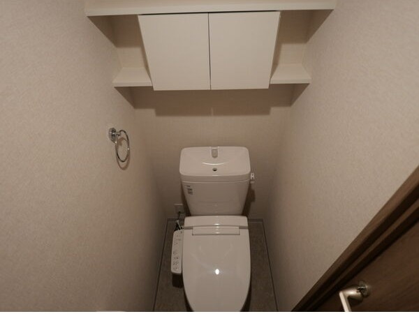 トイレ　※同施工業者　室内写真