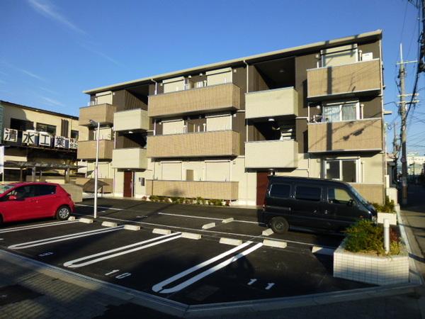 建物外観　スタイリッシュな外観です♪