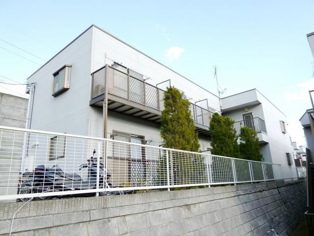建物外観　★駅徒歩３分♪近隣の大学にも徒歩圏内★