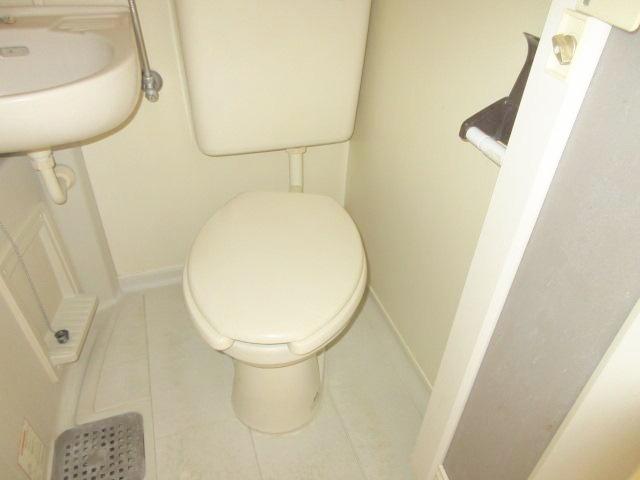 トイレ　WC