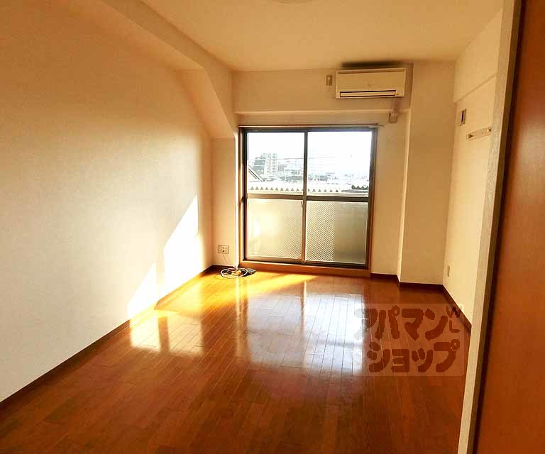 PAL西円町の居間写真