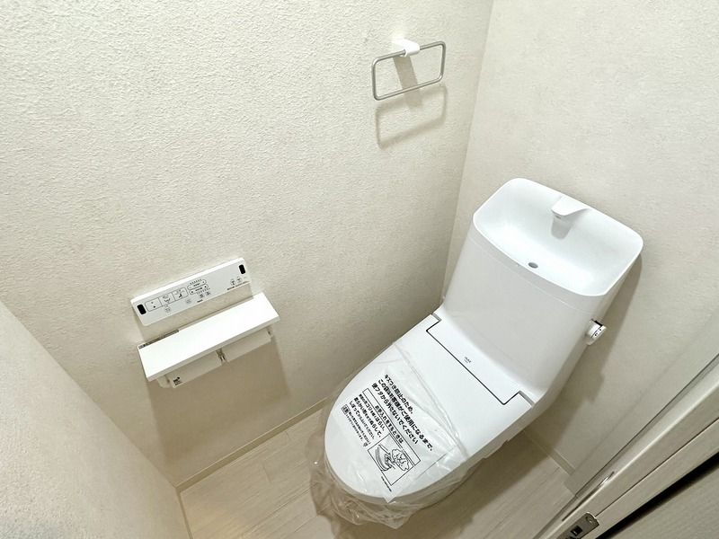 トイレ　※別のお部屋の写真です