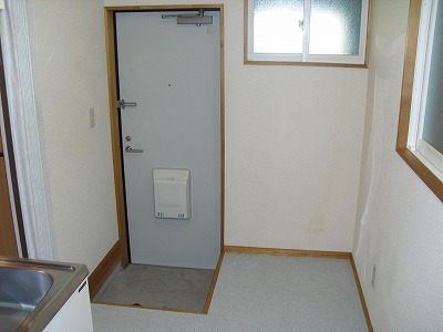 玄関　他の部屋の玄関