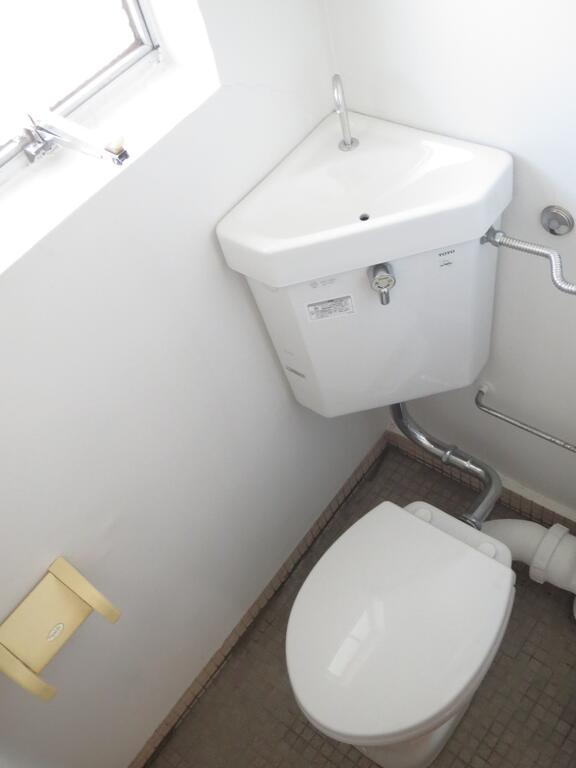 ai立岩ビルのトイレ写真