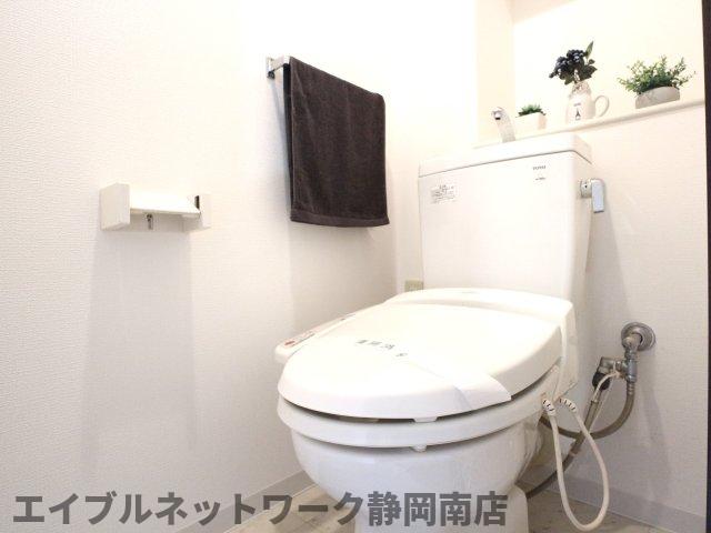 トイレ　トイレもきれいです