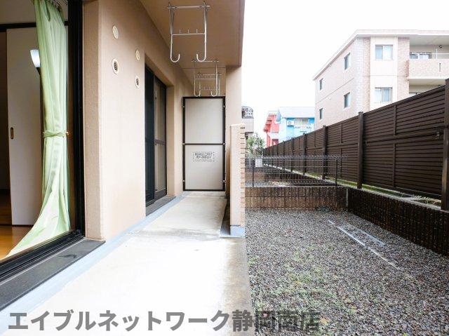 バルコニー　バルコニーがあります