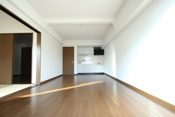 居室・リビング　※別部屋の写真です