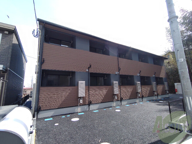 仙台市青葉区川内山屋敷のアパートの建物外観