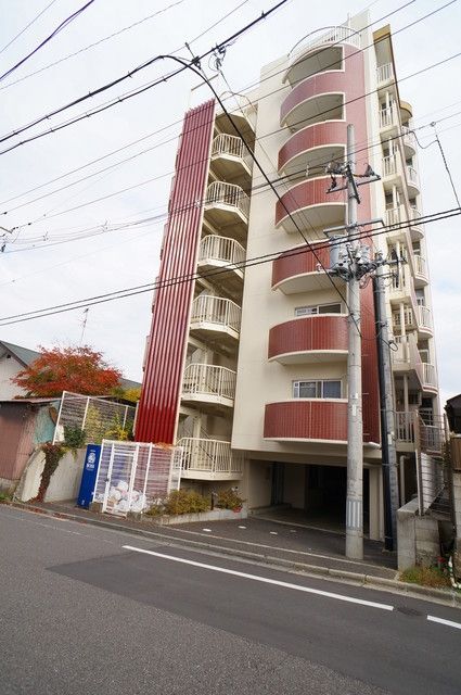 ロイヤルパレス神明町の外観