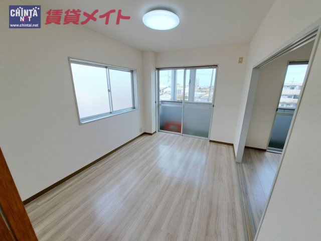 【鈴鹿市西条のマンションのその他部屋・スペース】