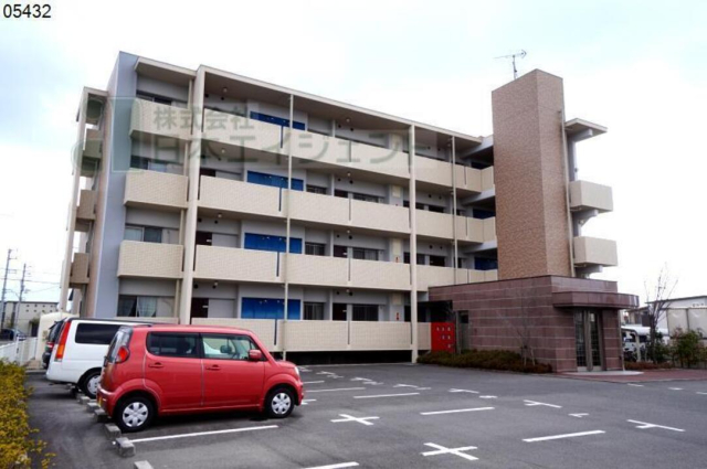 松山市東垣生町のマンションの建物外観