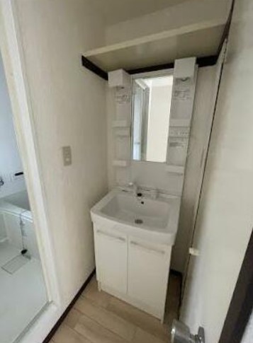 洗面設備　洗髪洗面化粧台